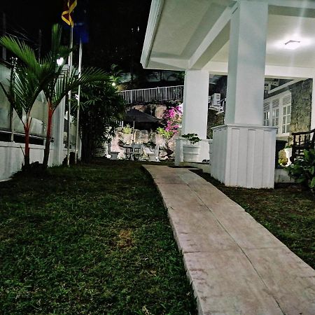 Anna Shanthi Villa Kandy Exteriér fotografie