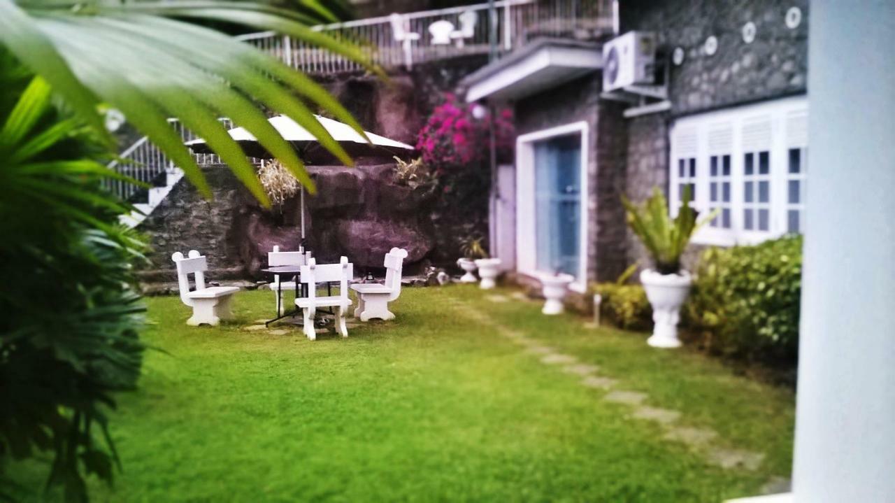 Anna Shanthi Villa Kandy Exteriér fotografie