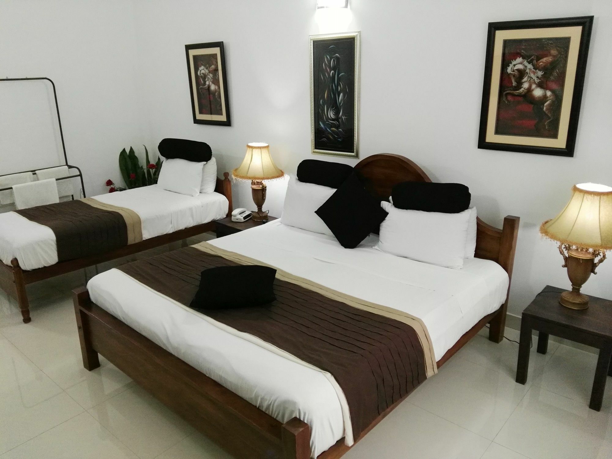 Anna Shanthi Villa Kandy Exteriér fotografie